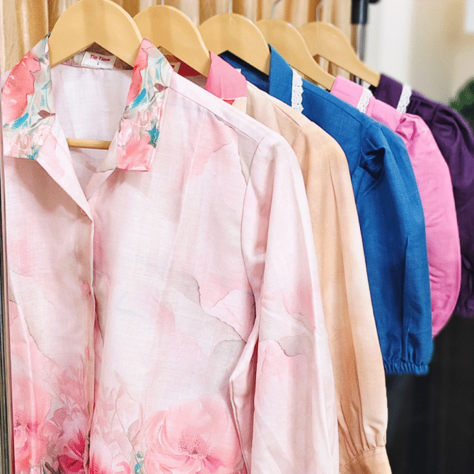 Floral Shirt with Baloon Sleeve - Image 9