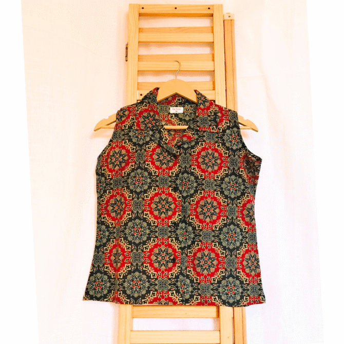 Sleeveless Cotton Shirt - Image 14