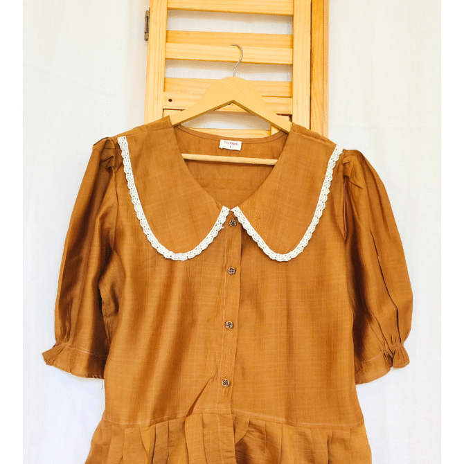 Korean Top with Lace Collar - Image 10